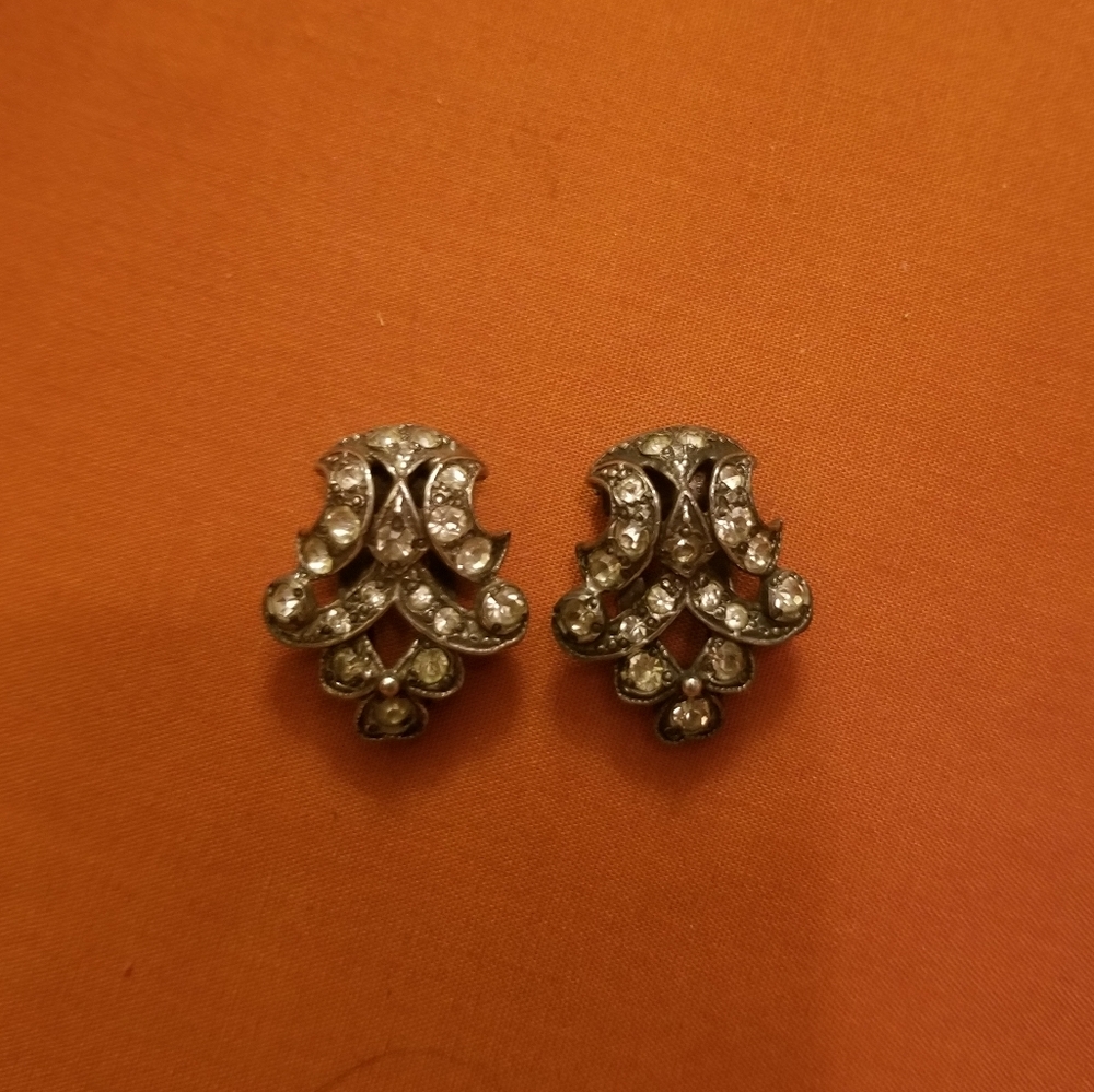 Vintage silver clip on earrings
